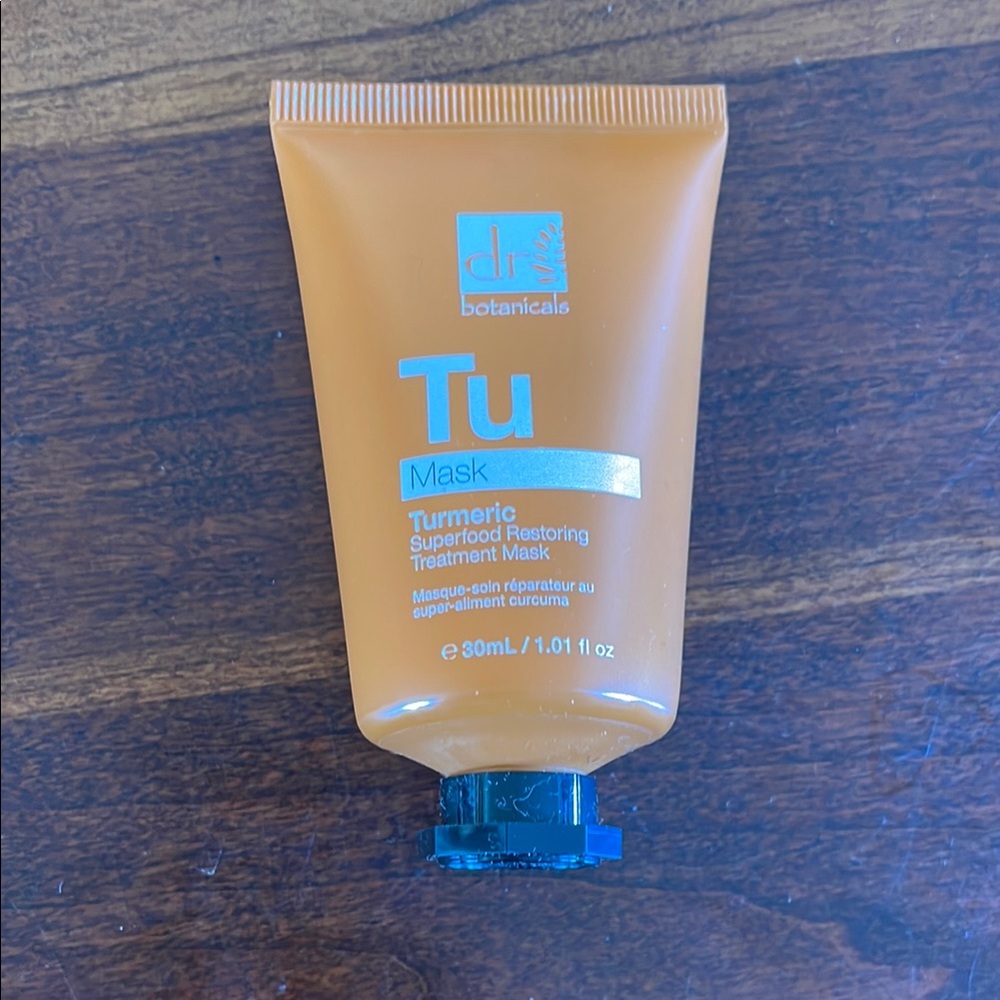 NIB Turmeric Mask - Picture 2 of 3